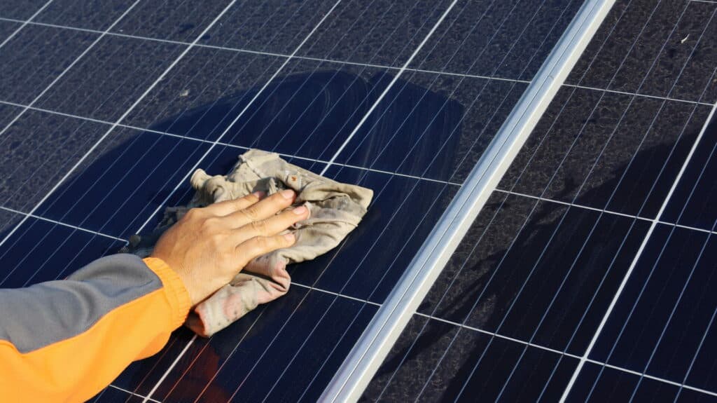 Complete Guide to Solar Panel Maintenance