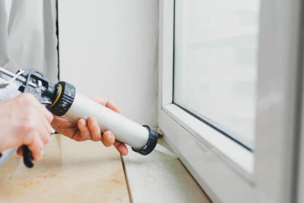 How To Caulk Your Windows