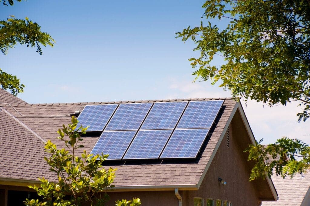 How Much Do Solar Panels Cost in 2024? (Expert Reviewed)