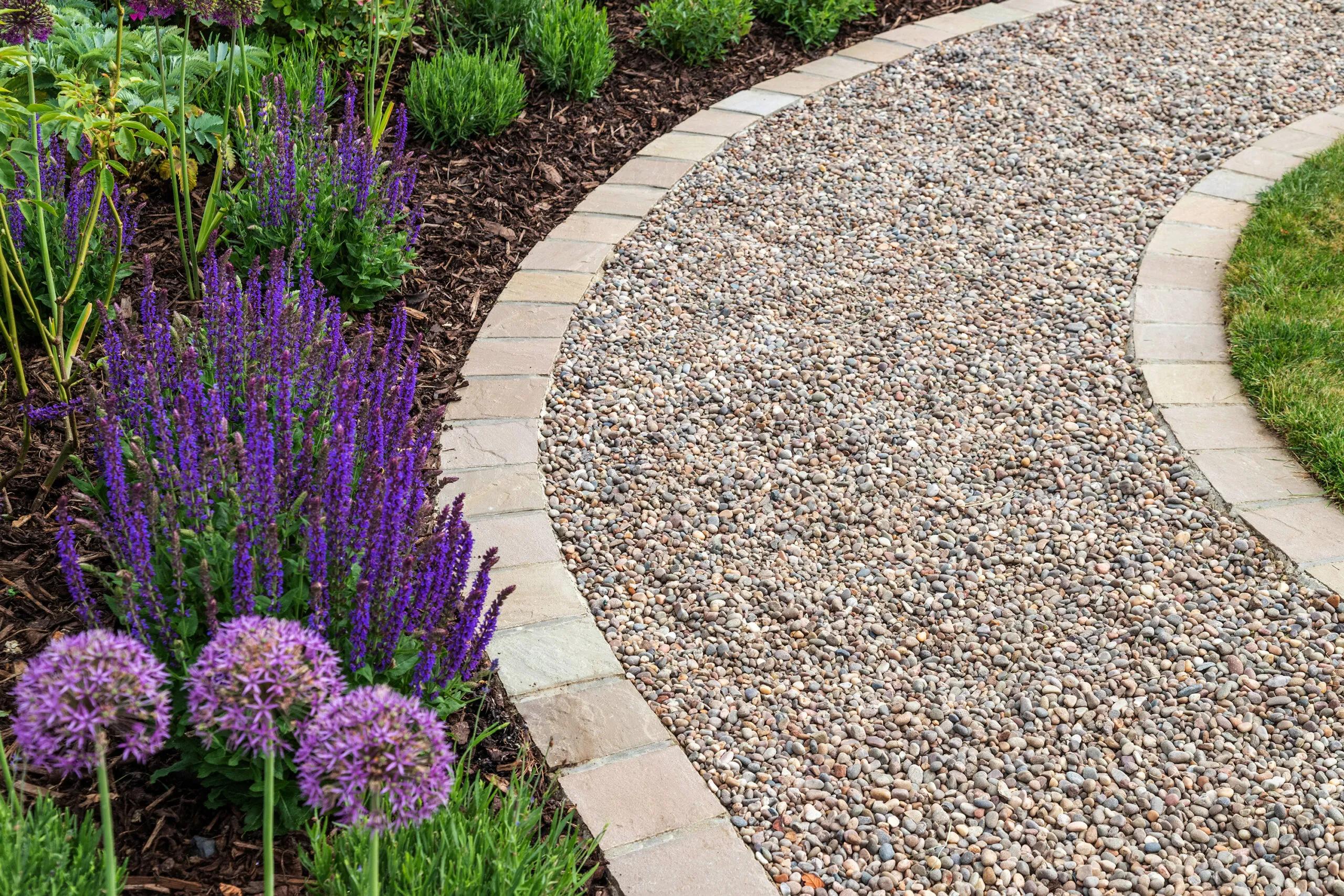 How to Lay a Budget-Friendly Gravel Path